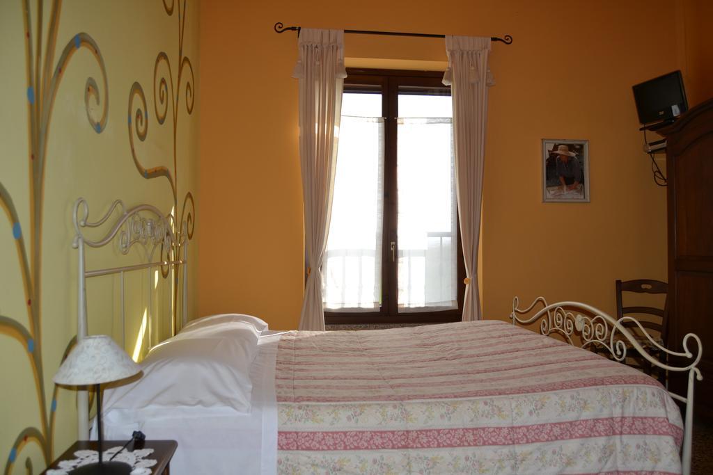 Agriturismo La Mussia Castelnuovo  Exterior photo